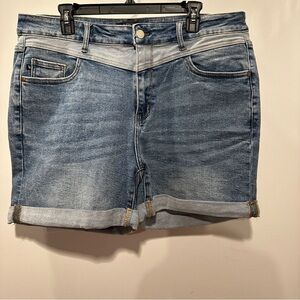 Judy Blue Jean Shorts Mid-Rise Cuffed NWOT